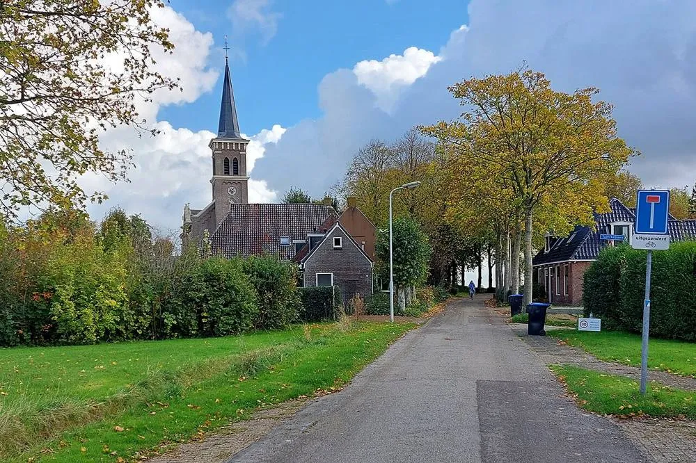 Koarnjum: 2022 Koarnjum, sicht op De Wier en de Nikolaastsjerke