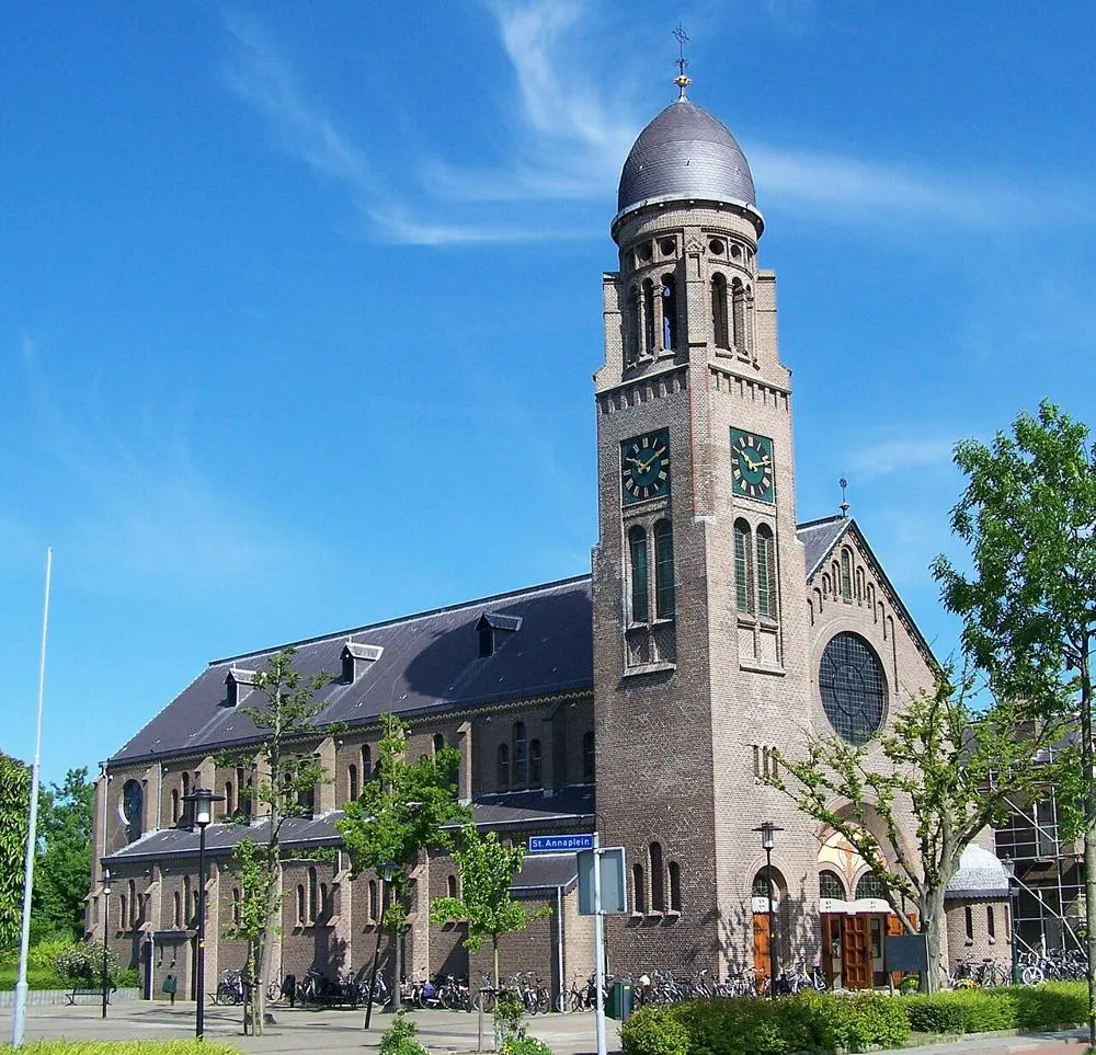 Heerhugowaard: Heilig Hart van Jezus kerk Dessing De Noord